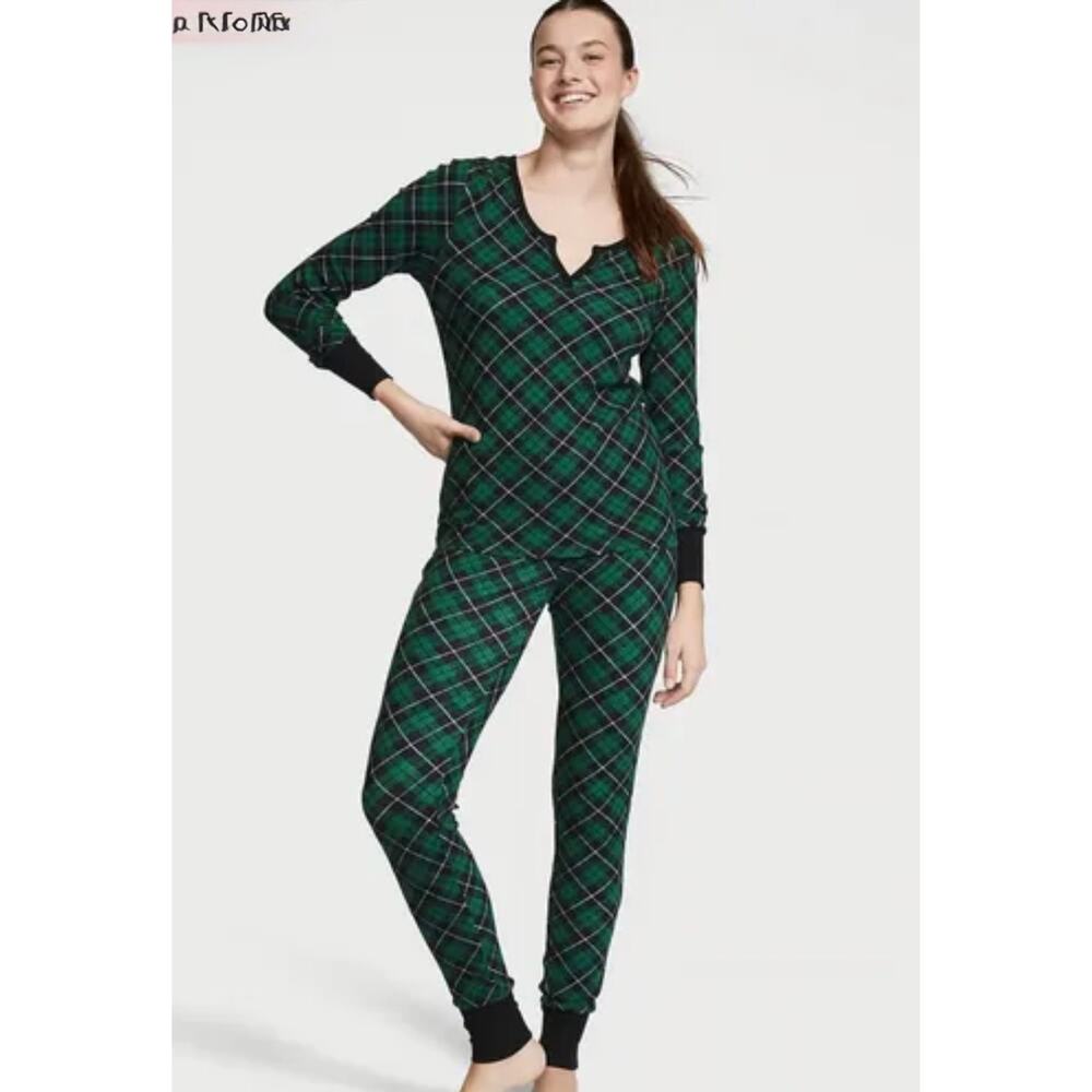 NWT Victoria’s Secret Waffle Knit Thermal 2 Piece Plaid Pajama Set Women's Med - Picture 2 of 11